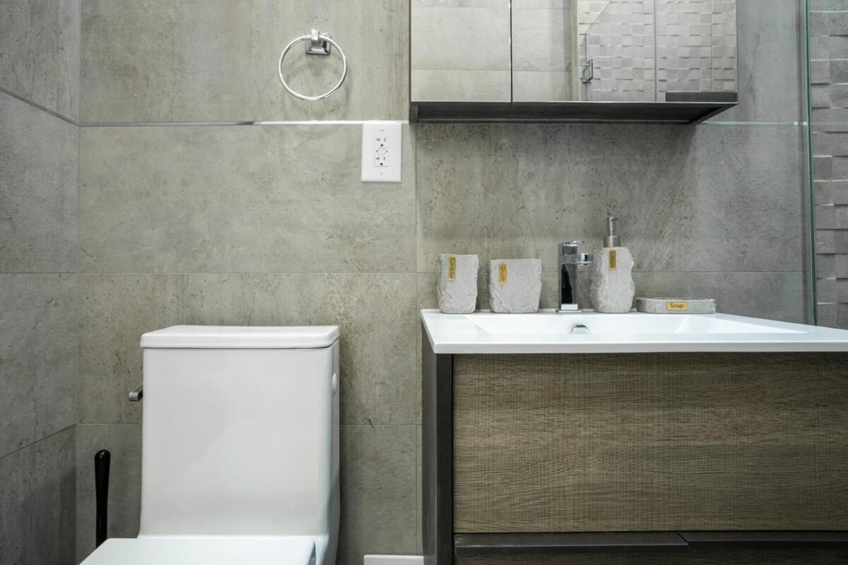 317-4b New 1 Bedroom Prime Upper East Wd Walk 2 C Park Apartment