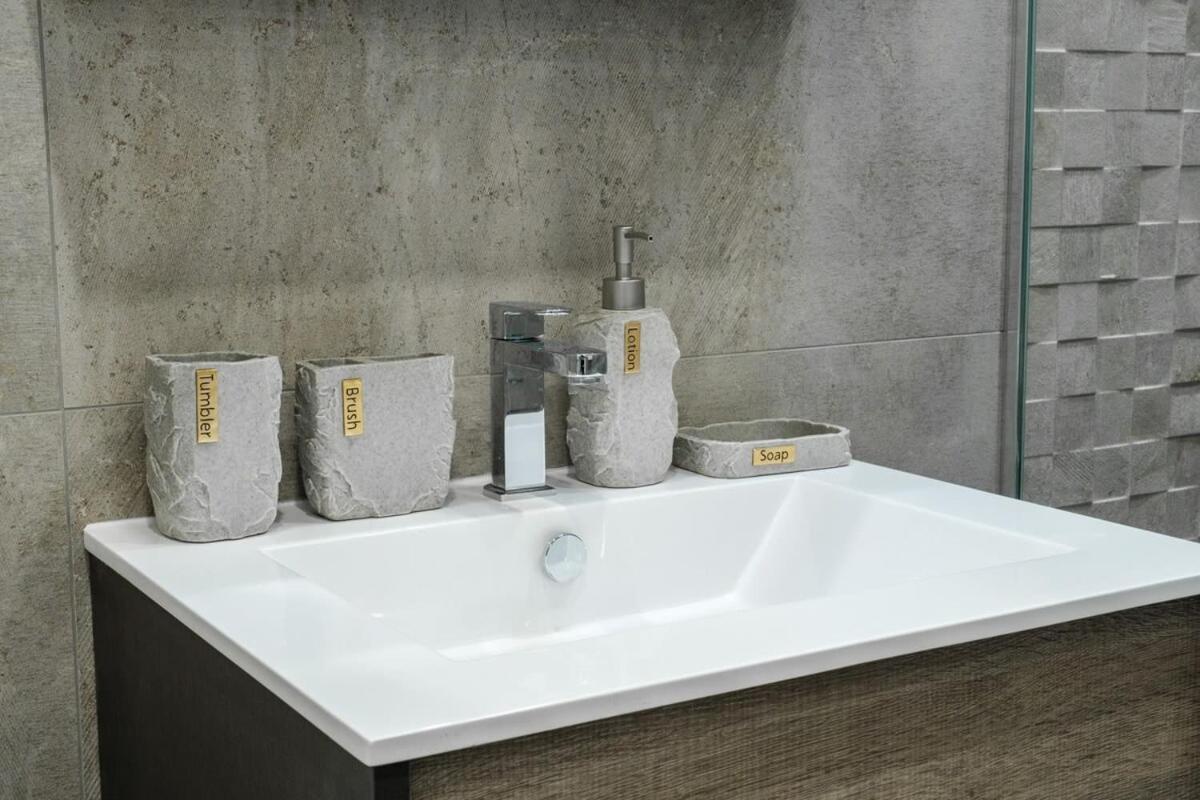 Apartment 317-4b New 1 Bedroom Prime Upper East Wd Walk 2 C Park