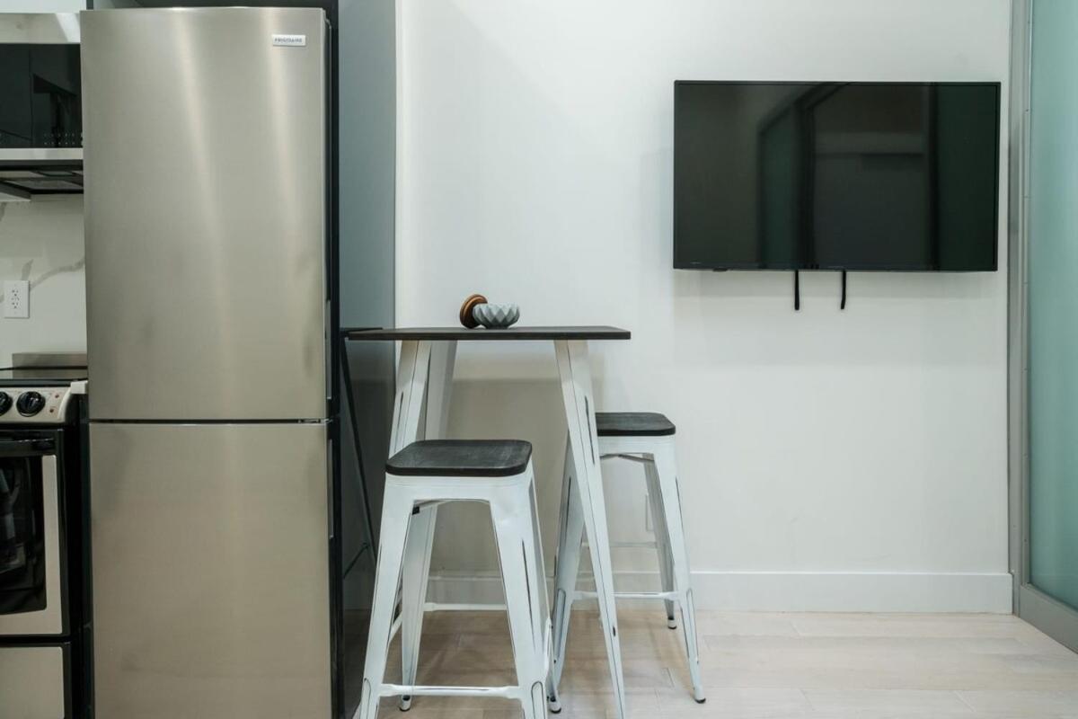 317-4b New 1 Bedroom Prime Upper East Wd Walk 2 C Park Apartment